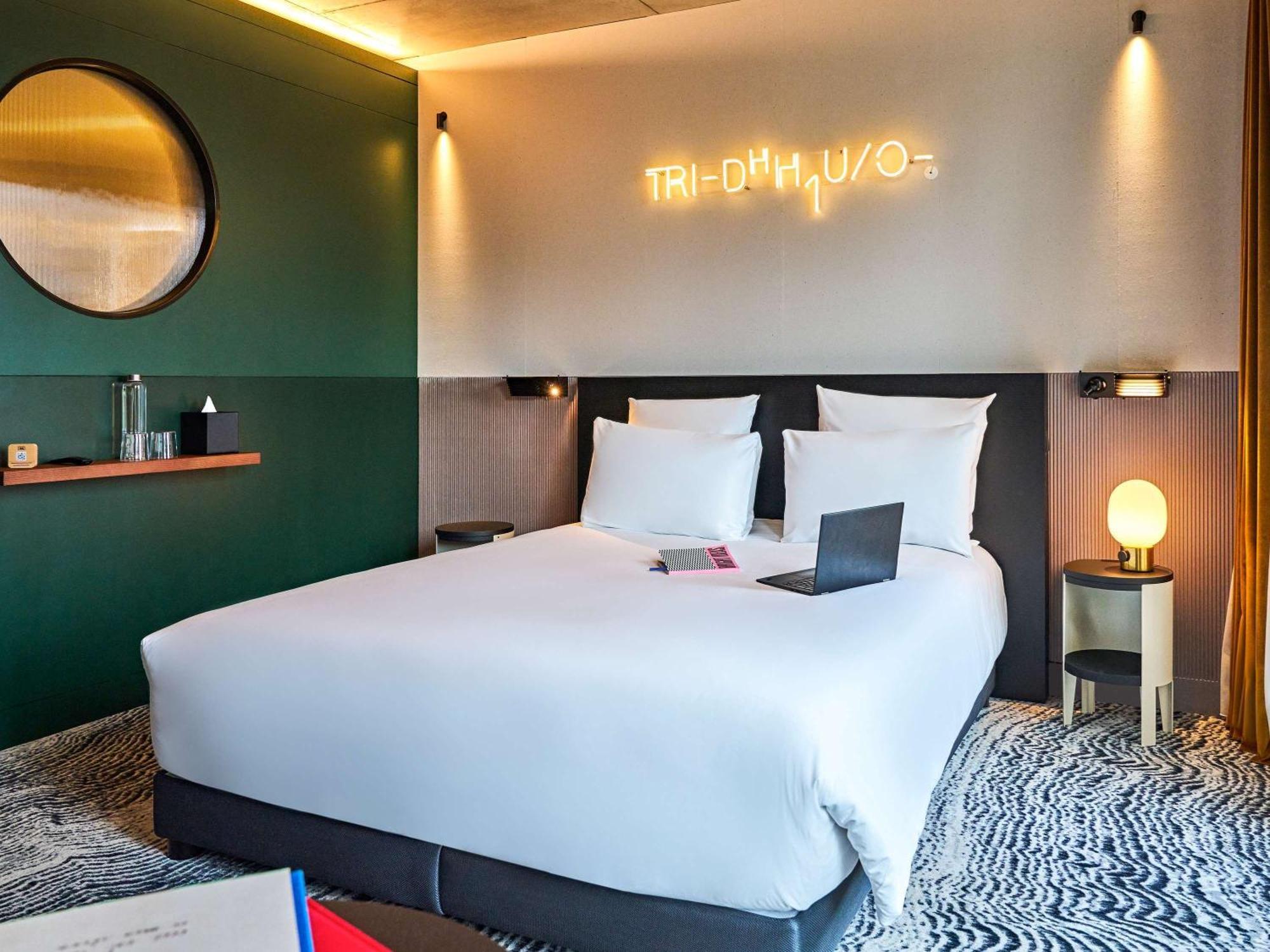 Hotel Tribe Paris Clichy Esterno foto